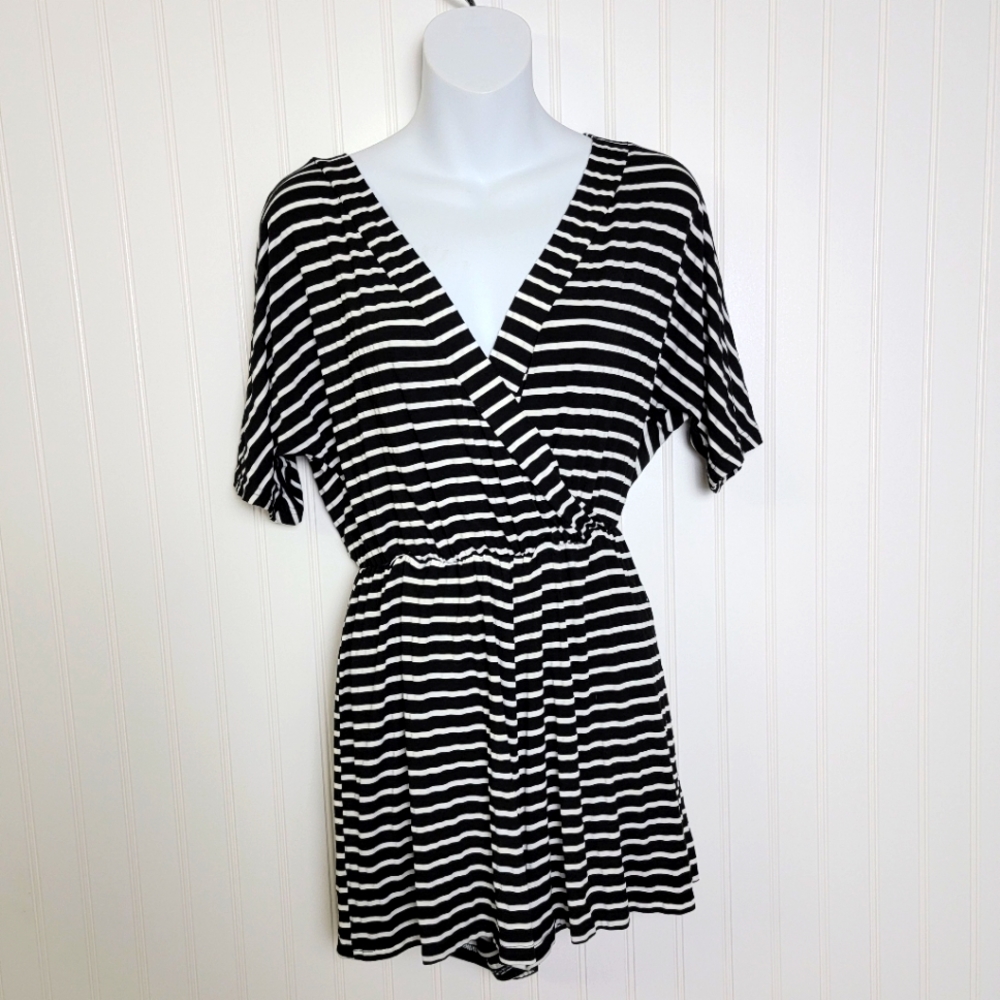 Persun black and white striped romper size small